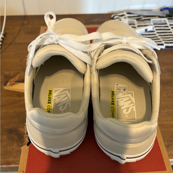 Women’s Van Ward 6.5 - Picture 3 of 5